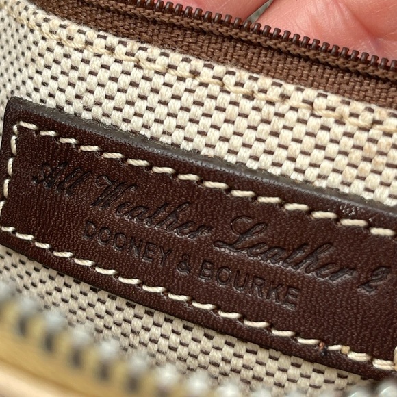 Vintage Dooney & Bourke Handbag Envelope Purse All Weather Pebbled Leather - Picture 8 of 13